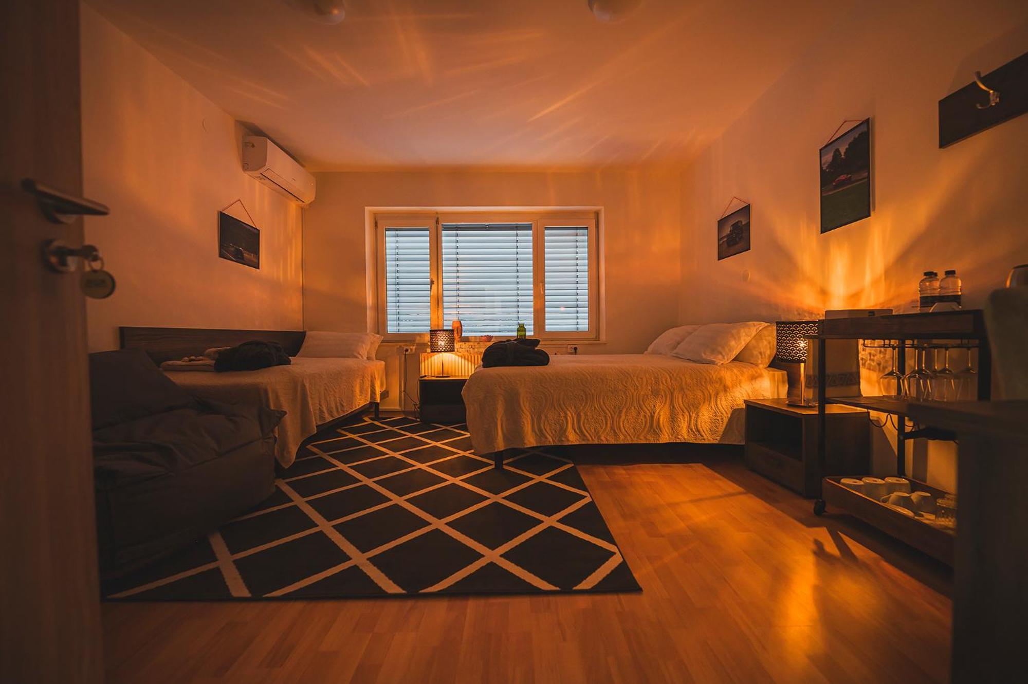 Do Avta Rooms Любляна Экстерьер фото