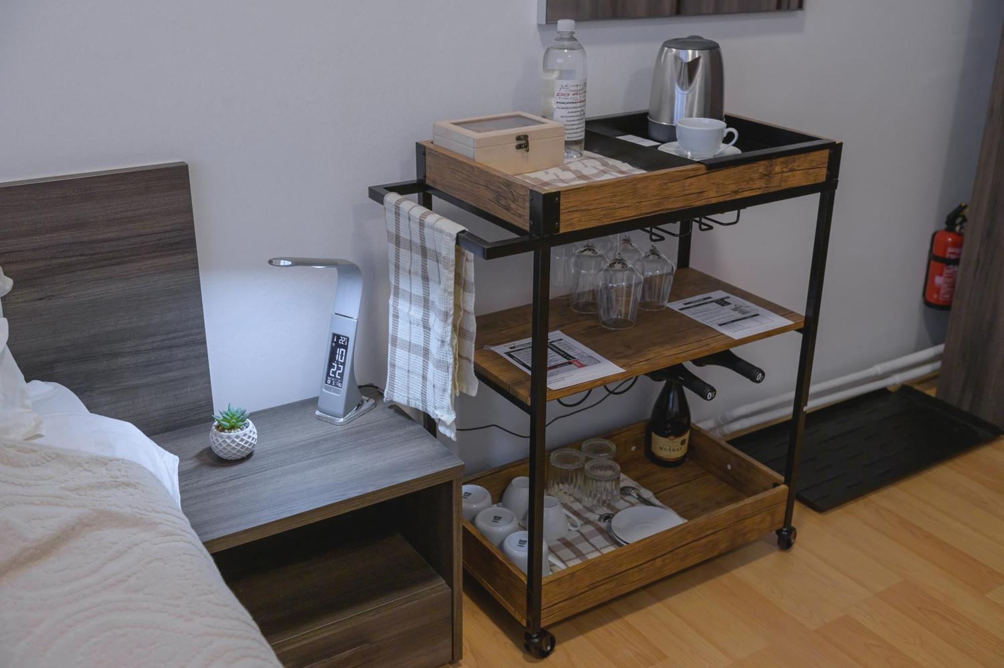 Do Avta Rooms Любляна Экстерьер фото