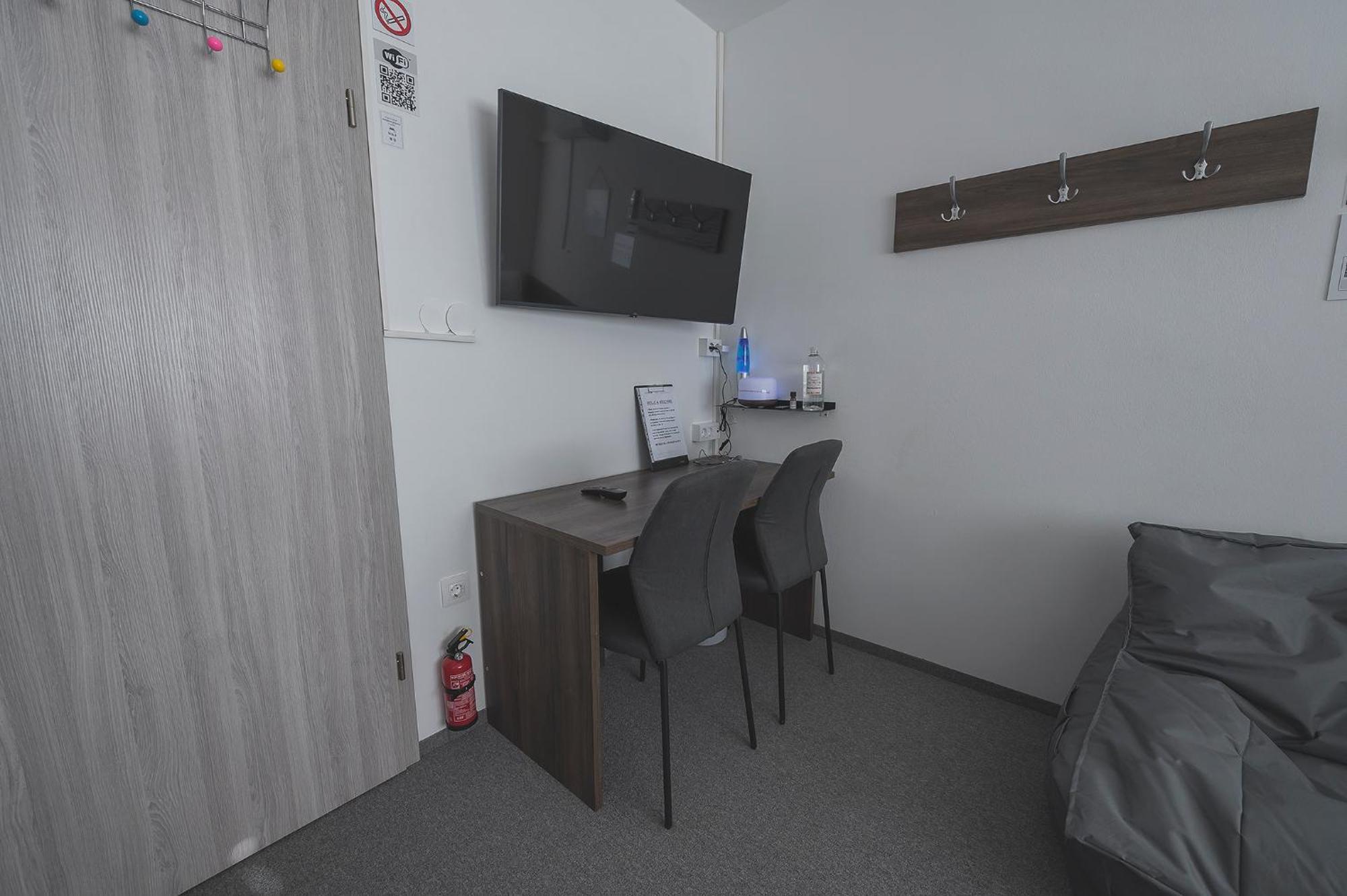 Do Avta Rooms Любляна Экстерьер фото