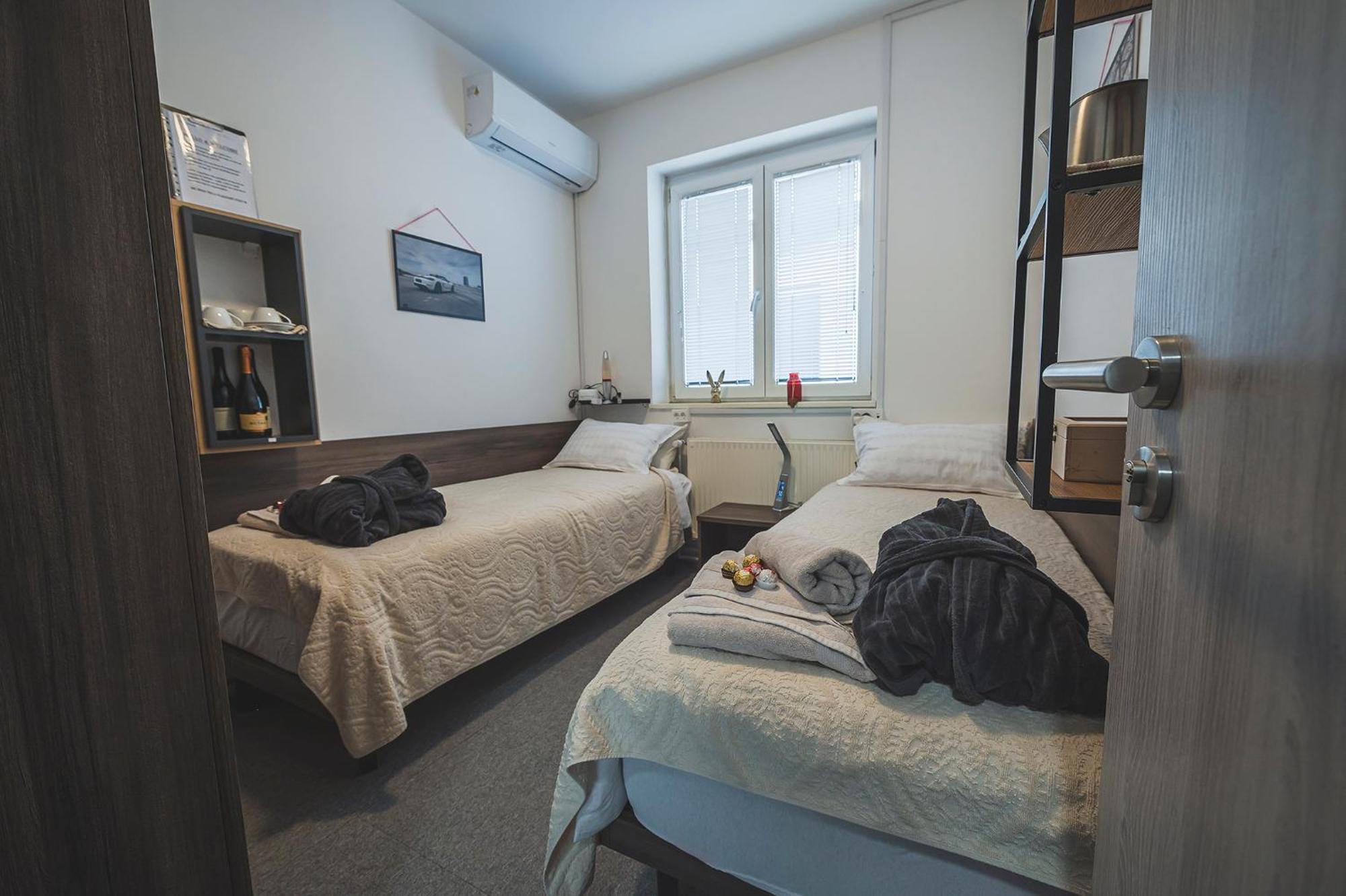 Do Avta Rooms Любляна Экстерьер фото