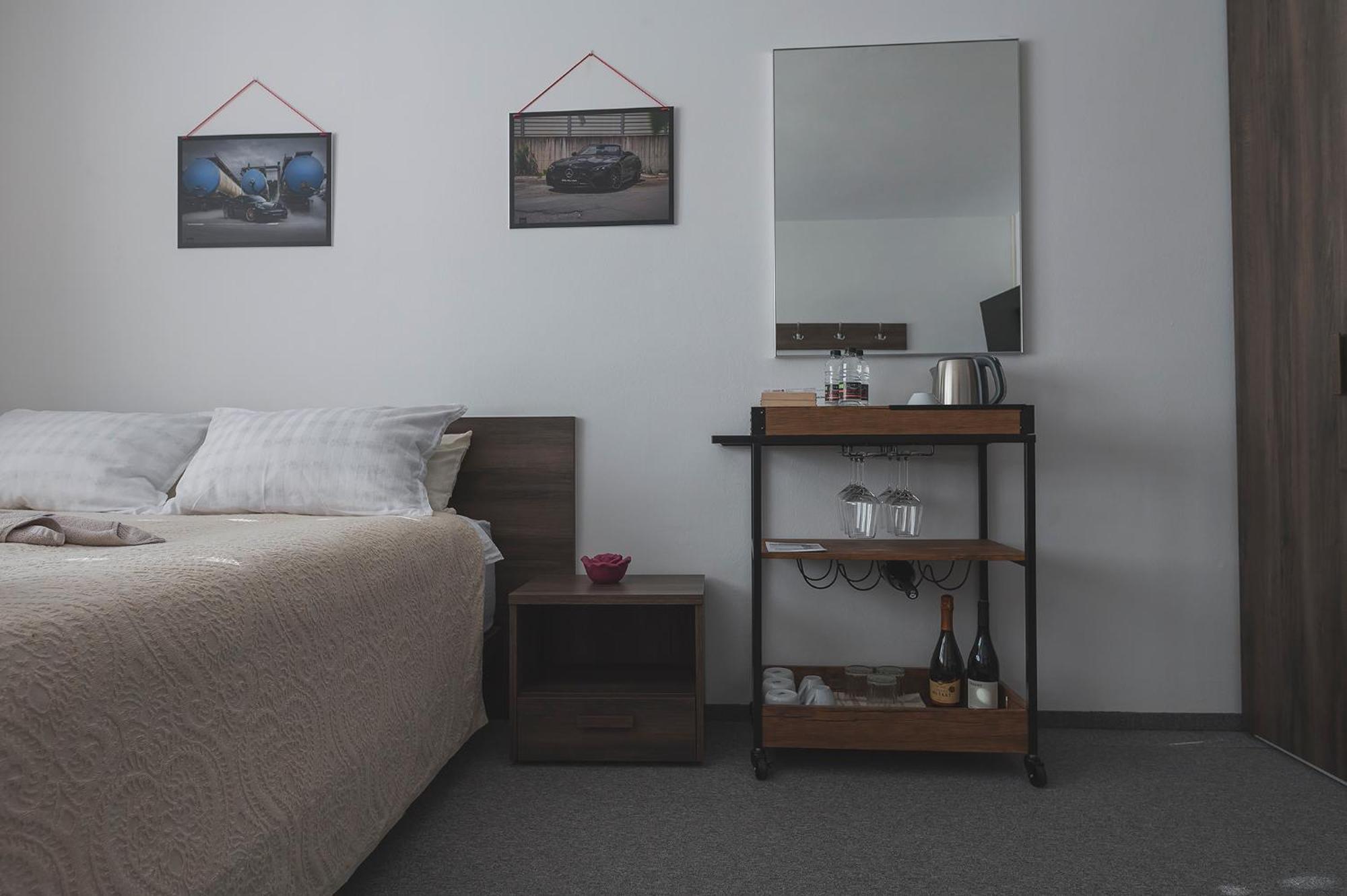 Do Avta Rooms Любляна Экстерьер фото