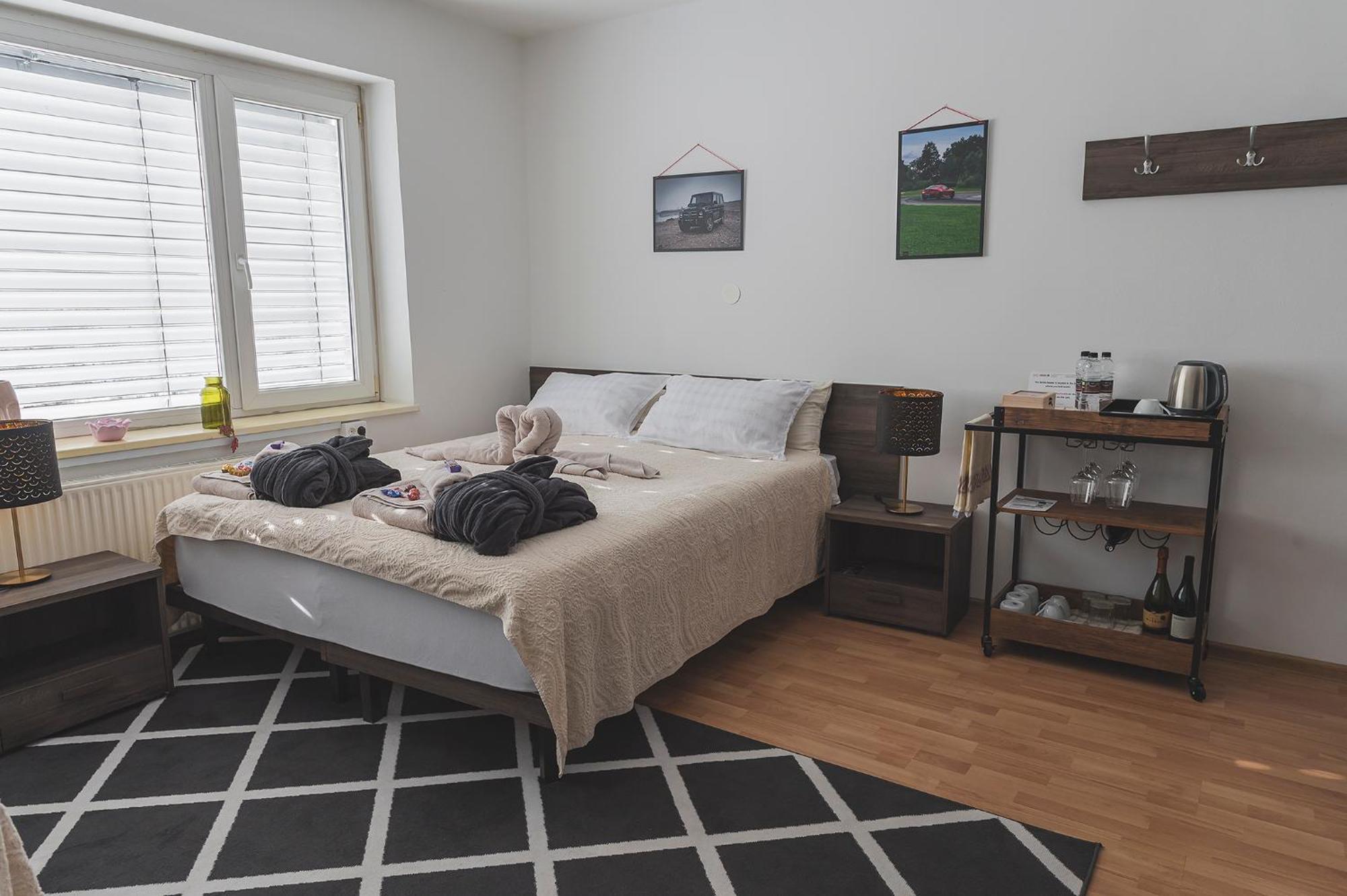 Do Avta Rooms Любляна Экстерьер фото
