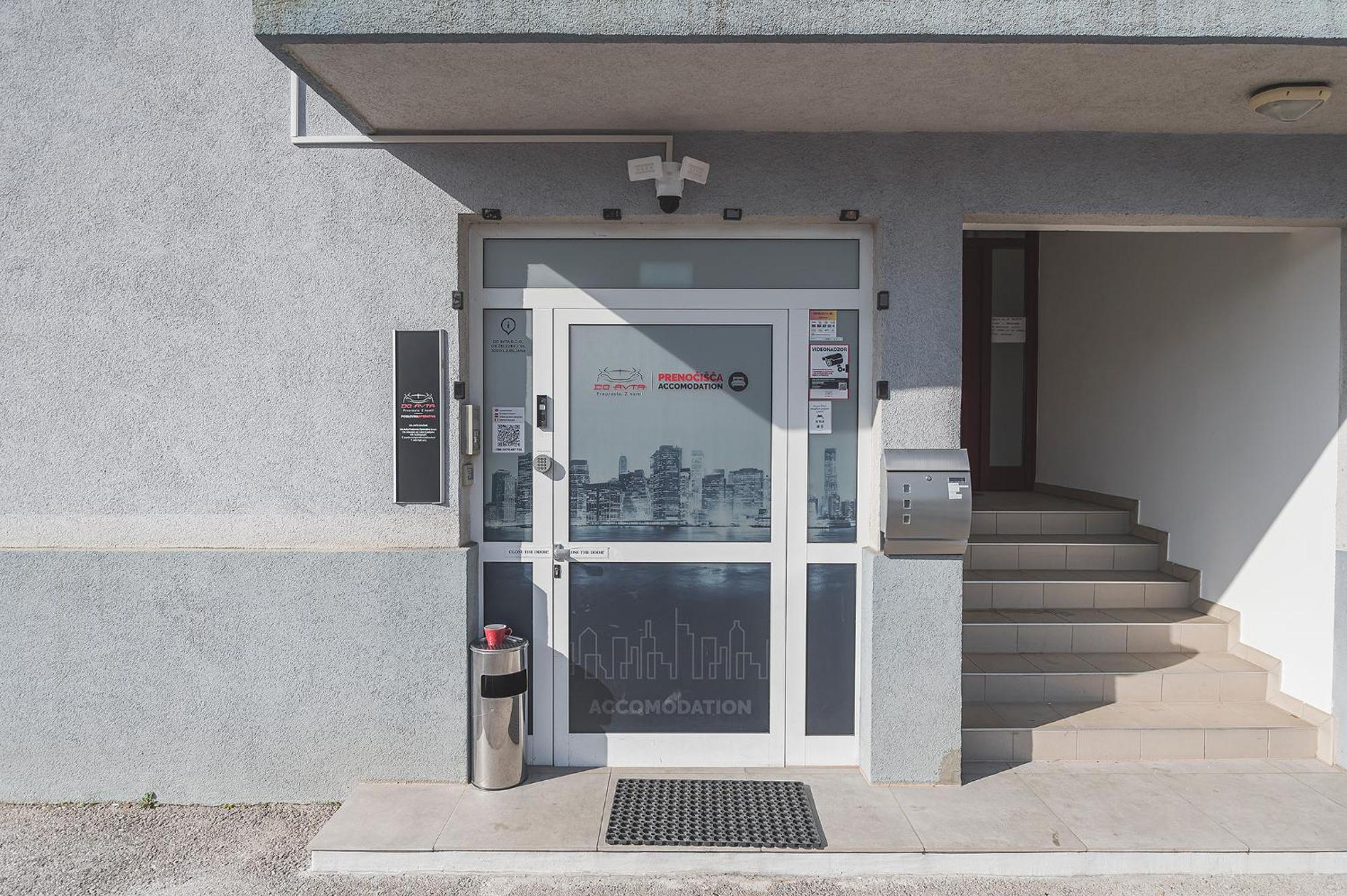 Do Avta Rooms Любляна Экстерьер фото