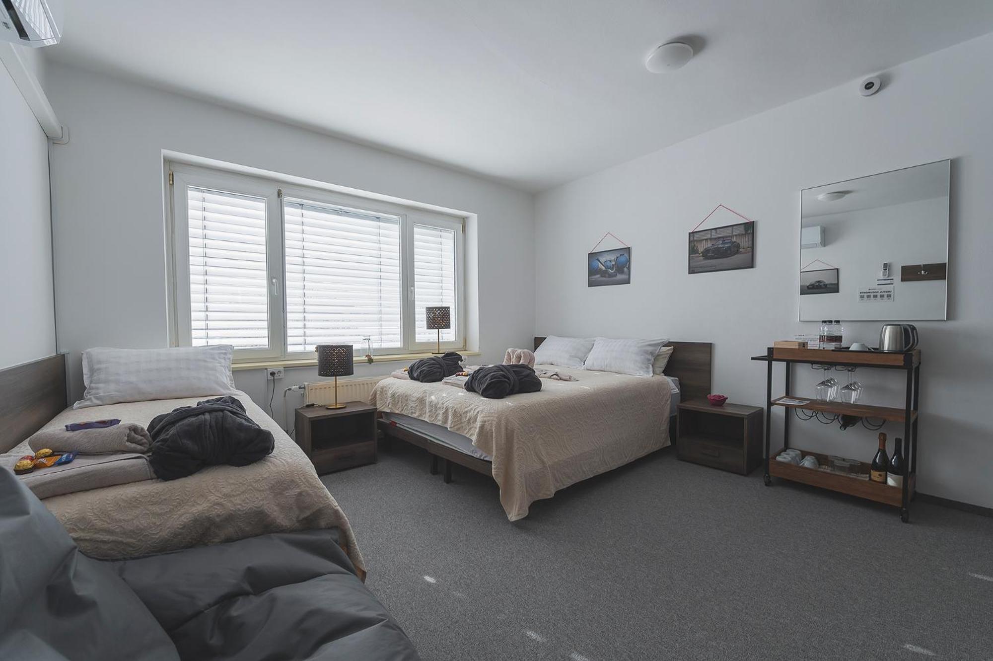 Do Avta Rooms Любляна Экстерьер фото
